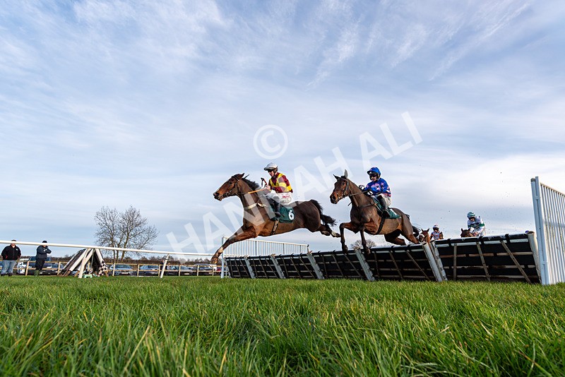 161225-Race 4-Noonetellsmenothin-3718 - Race 4