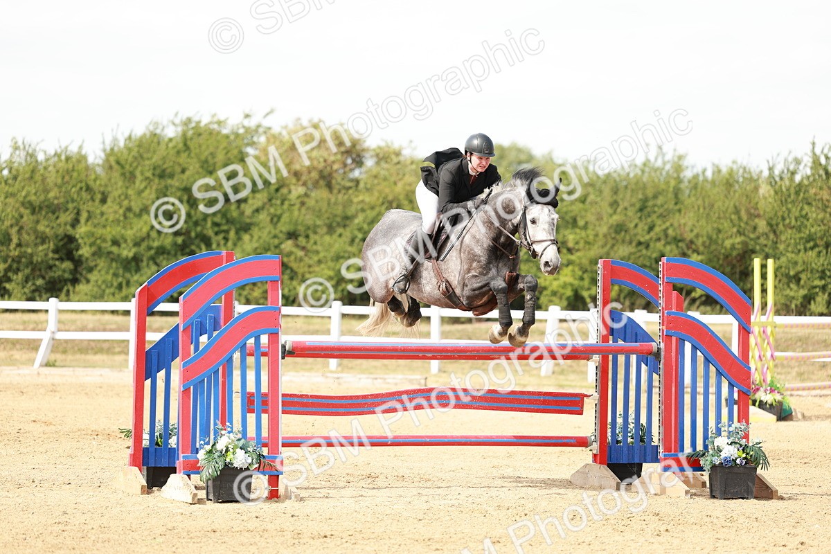 SBM_008104 - Class 4 - Senior Foxhunter - 1.20m Open