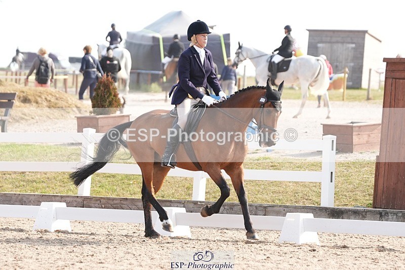 250817-093935-07180 - 157-Camilla.HankinsonChapel.Arch