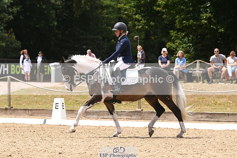 250720A-123619-10388 - 164-Dominique.Kinnaird-Perry-Pallas.Vanquish