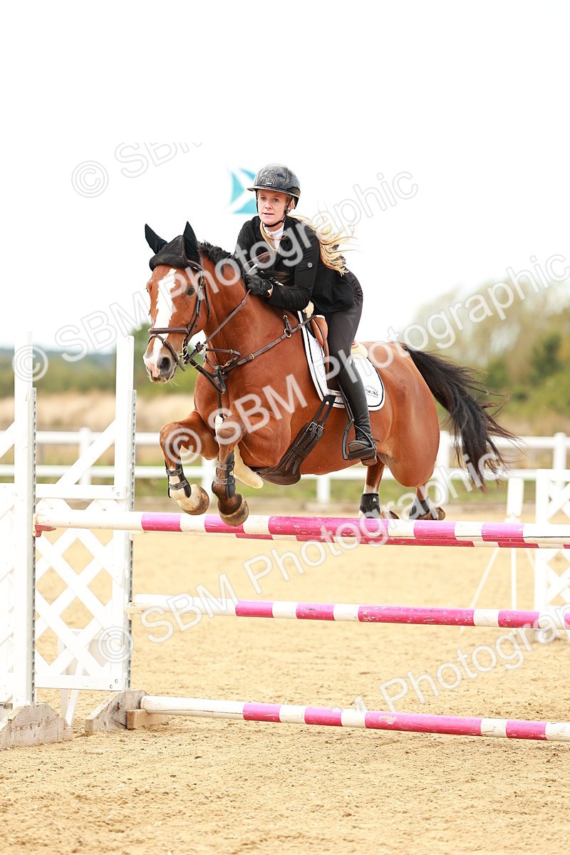 SBM_001558 - Class 4 - Senior Newcomers - 1.10m