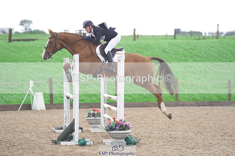 230924A-110612-04517 - 100 SJ 11.00 to 12.00