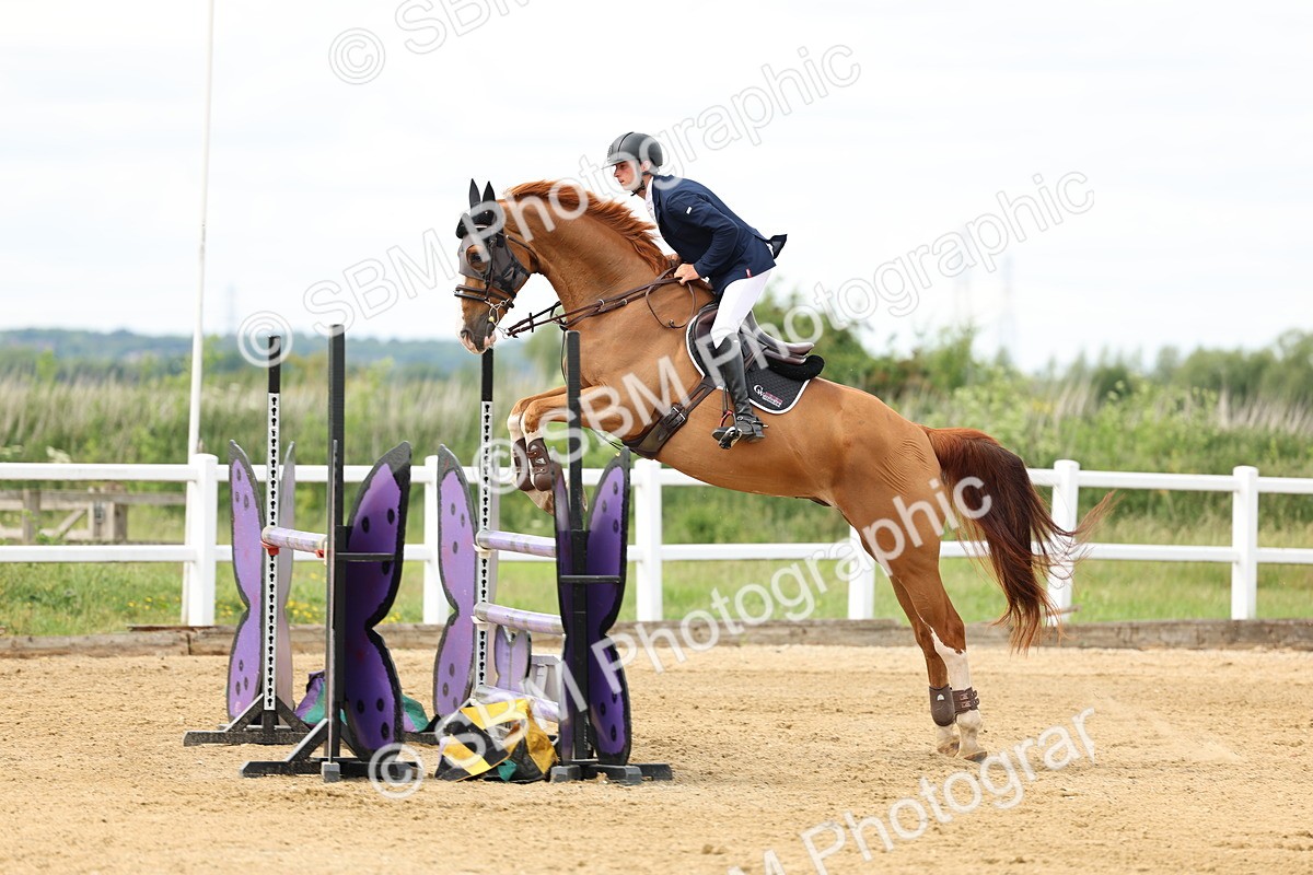 SBM_006164 - Class 19 - Senior Newcomers - 1.10m