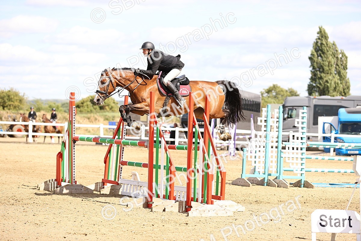 SBM_001351 - Class 6 - Senior Newcomers - 1.10m