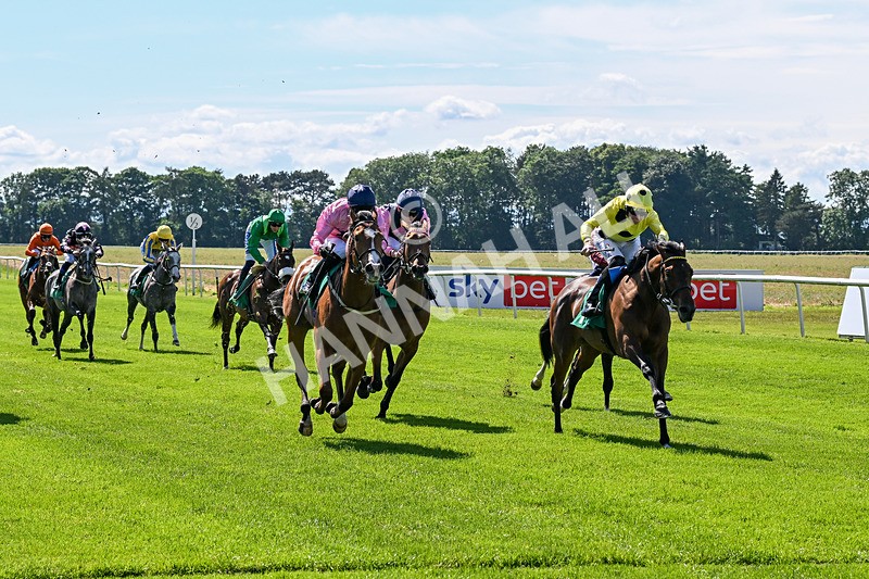 160624-Race 1-Alice Fairfax-8306 - Race 1