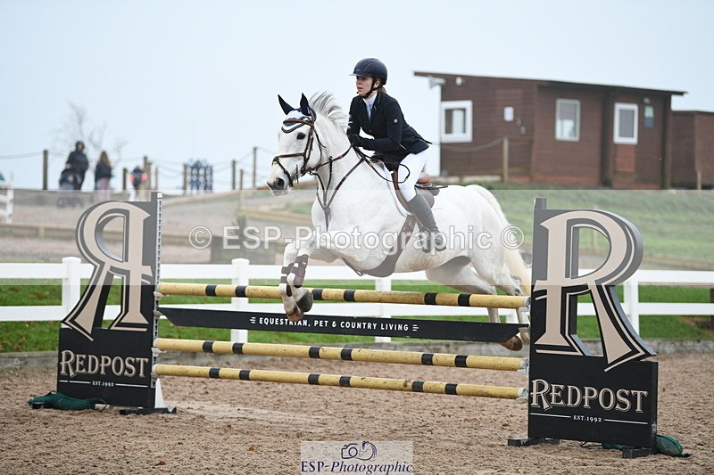 241103A-104521-07564 - SUN Cls 21 Snr Newcomers and 1.10m Open