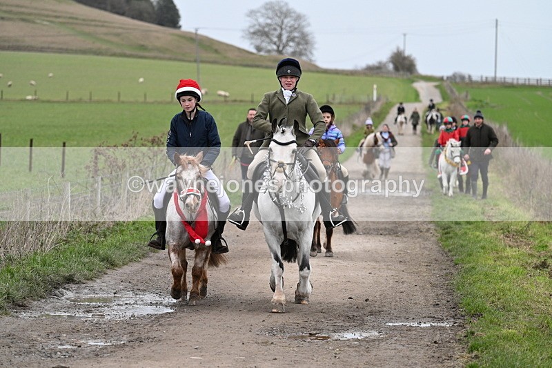 WJ7_1295 - Walk Home
