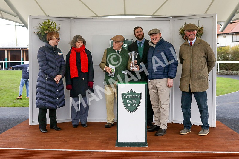 110124-Race 4-Hasthing-5184 - Race 4