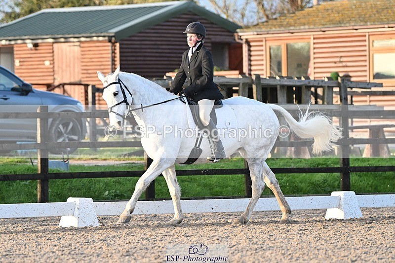 231105-154117-03099 - Cls 4 Novice 24 15.24 to 16.35 break