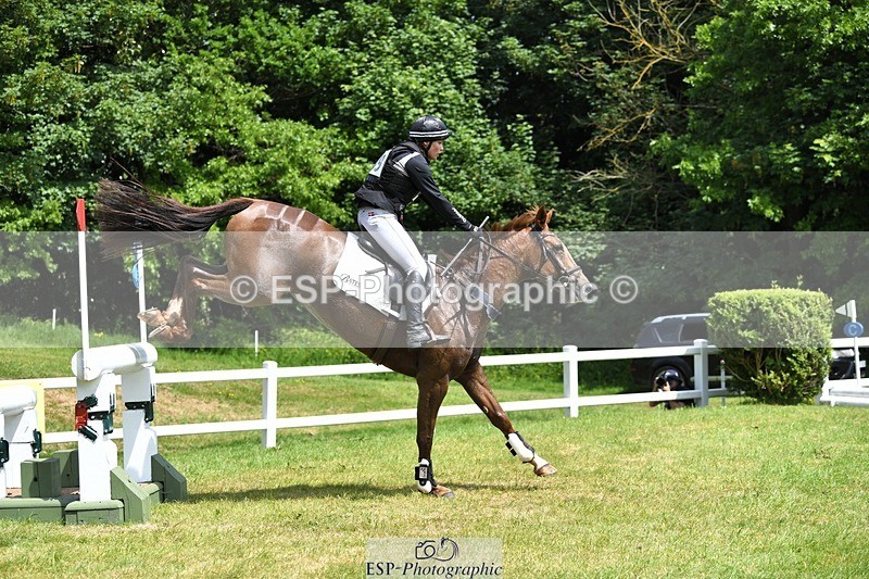 230528-131719-17049 - 409-HENTON_FIRST_LADY-Bundy_Philpott-XC