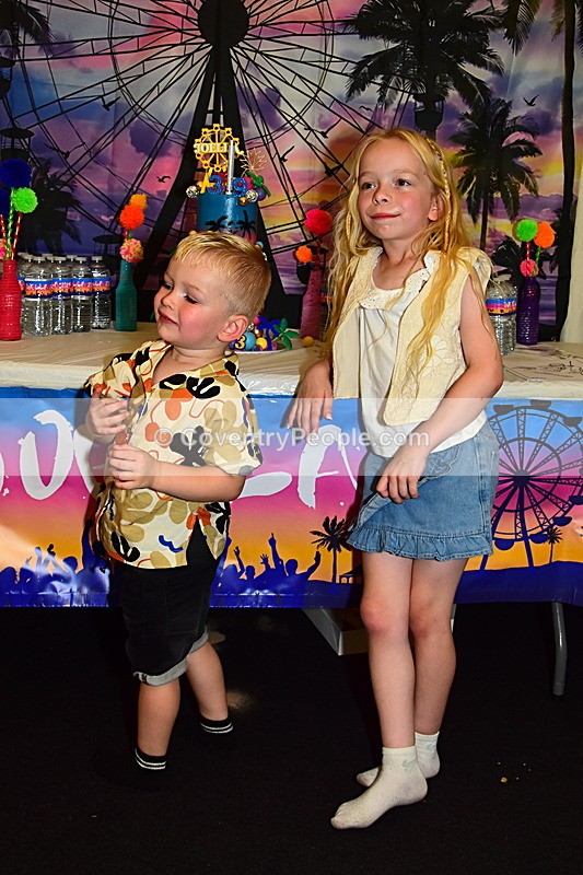 CON-739 - Joey and Ella
