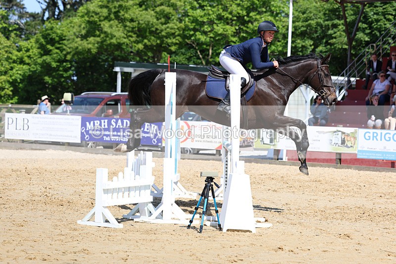 3E7A5814 - Class 4: Senior BN/90cm open