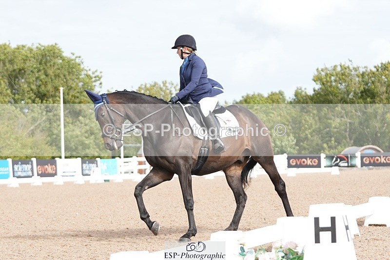 250906-103548-01274 - 033-Caroline.HeardNever.Wait