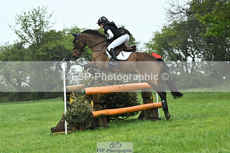 250418-160752-07095 - 355-Xanthe.Baylis-MONBEG.BY.MAGIC