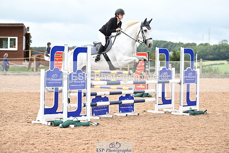 240908A-133844-04043 - Cls 15 U21 Intro 90cm-1.00m  Team Comp
