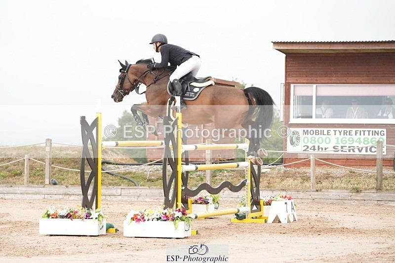 250718-111434-09947 - Cls 2, 3 Star Small Tour Break til End