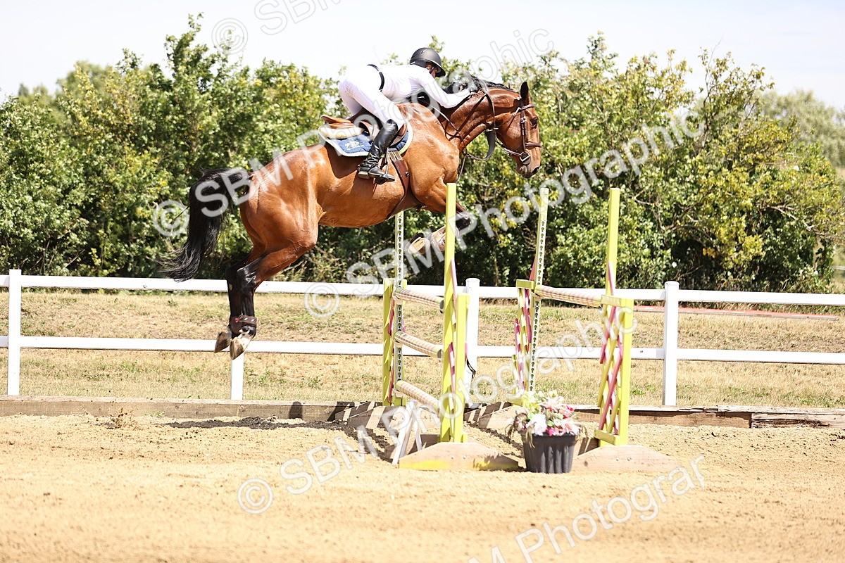 SBM_010227 - Class 9 - Senior Foxhunter - 1.20m Open