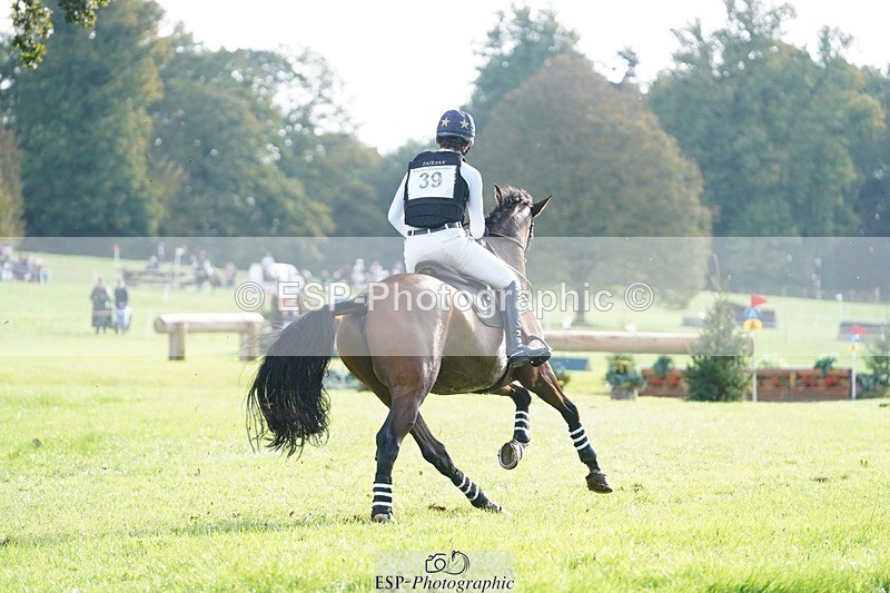 231020-112210-06912 - 039-LAUSANNE.W-Charlie.Ahl-XC