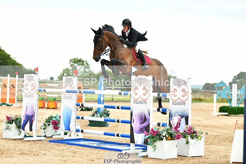 230720A-153035-03902 - Cls 9, 2 Star Big 1.40m Start to break