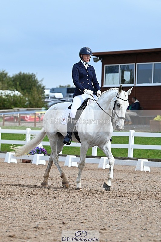 250907-131222-10011 - 071-Emma.ChapmanRoyal.Achiever