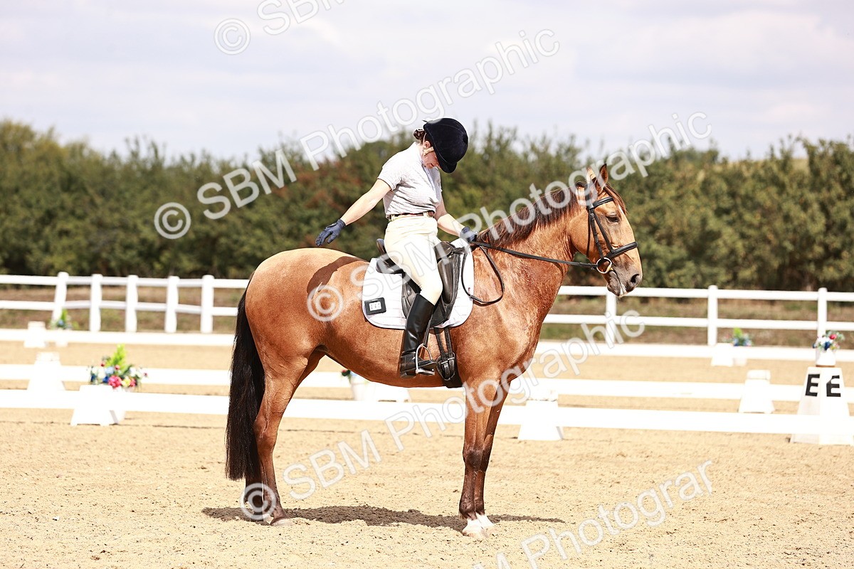 SBM_018552 - Class 17 - Novice 6