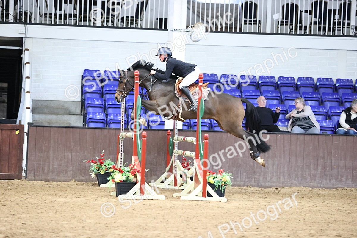 SBM_001575 - Class 4 - Senior Newcomers - 1.10m Open