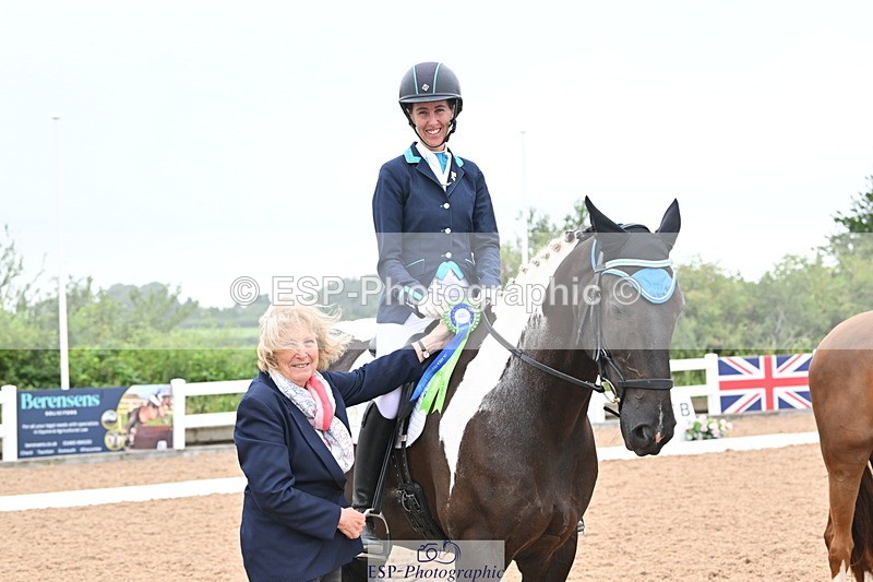 240815A-131206-01207 - Cls 8-P Freestyle Medium Silver