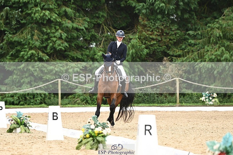 240811-115226-05624 - 305-Emily.Coller-Iondale