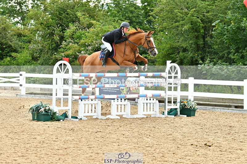 230721A-143410-06984 - Cls 22, 1 Star Gold 1.30m