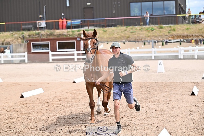 250716-132122-00458 - Trot Up 12.30 to 1.30