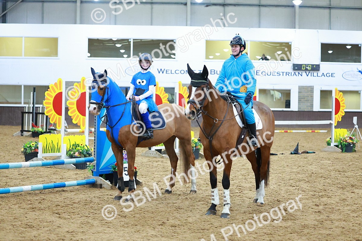 SBM_003255 - Class 4 - Pairs