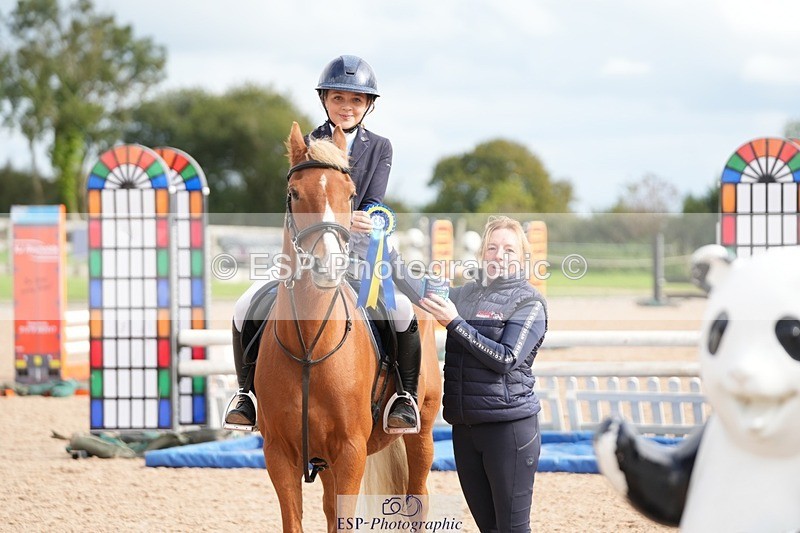250921-151214-03797 - Cls 20 Pony 80cm Derby