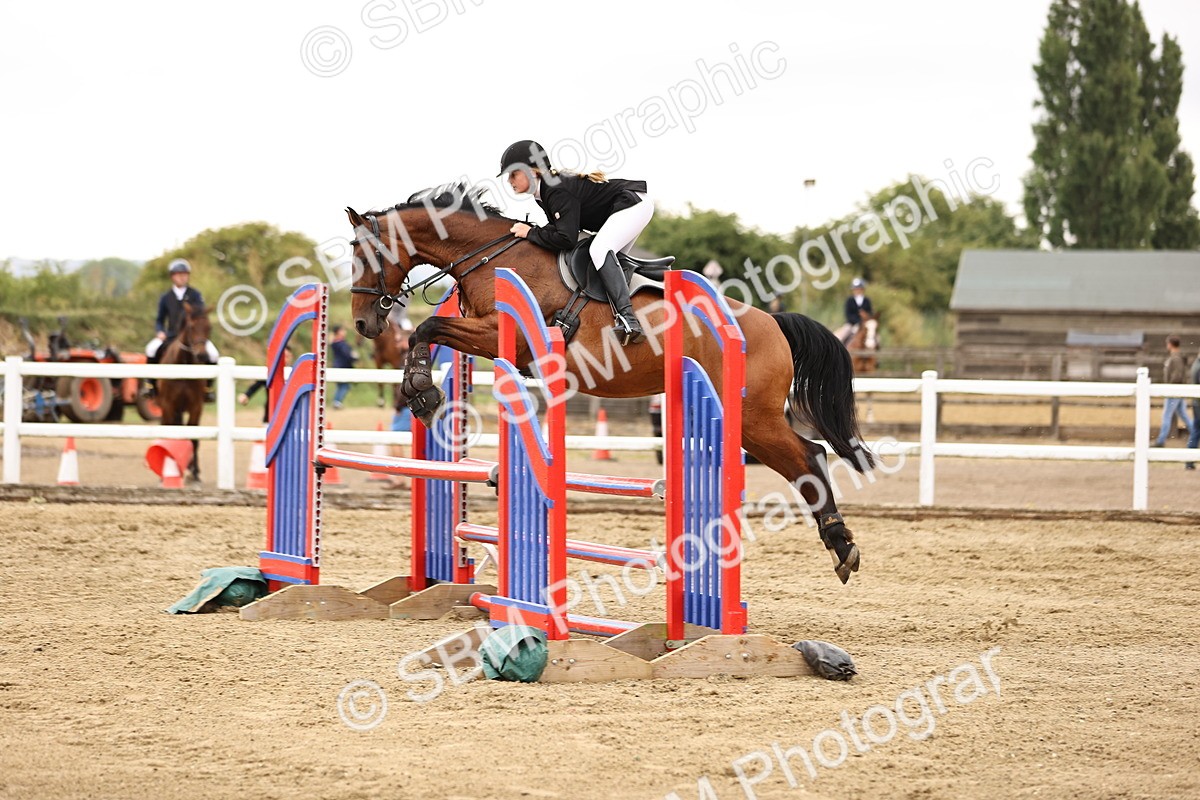 SBM_024756 - Class 9 - Senior British Novice - 90cm
