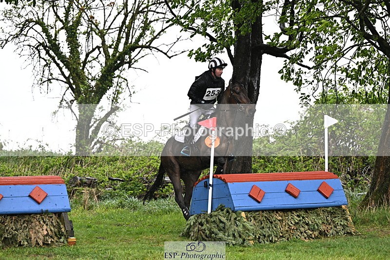 250418-133315-04236 - 253-Rupert.Batting-PICKAPOCKETORTWO