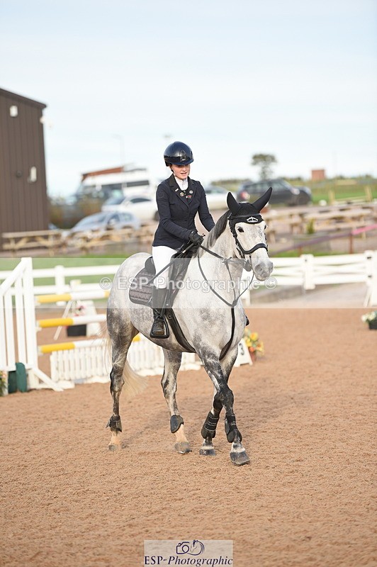 231015A-164116-09361 - Cls 27 1.10m Amateur Q 2nd R