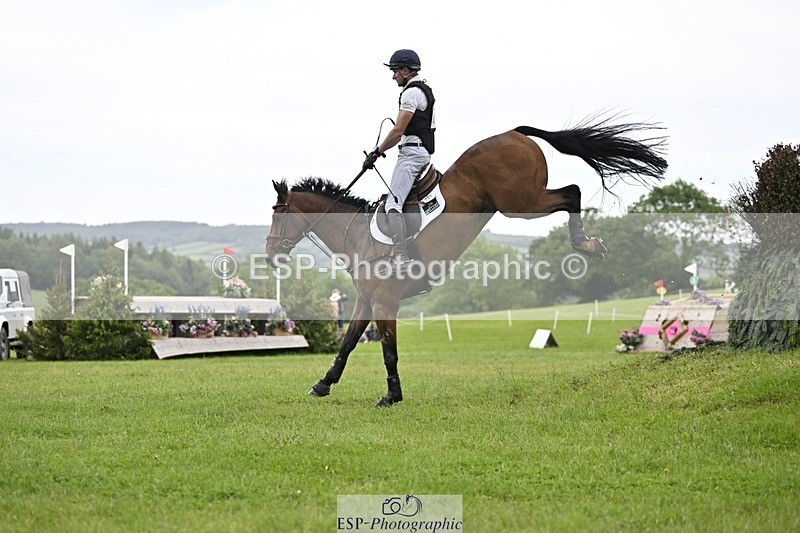 240525-162102-17044 - 241-CLASS_ROMANCE-Jack_Pinkney