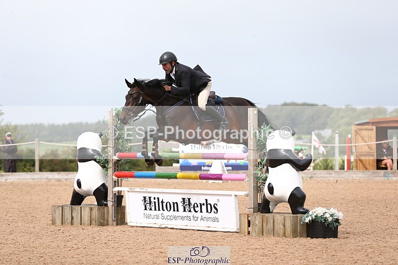 230812A-121203-08818 - Cls 32 Foxhunter