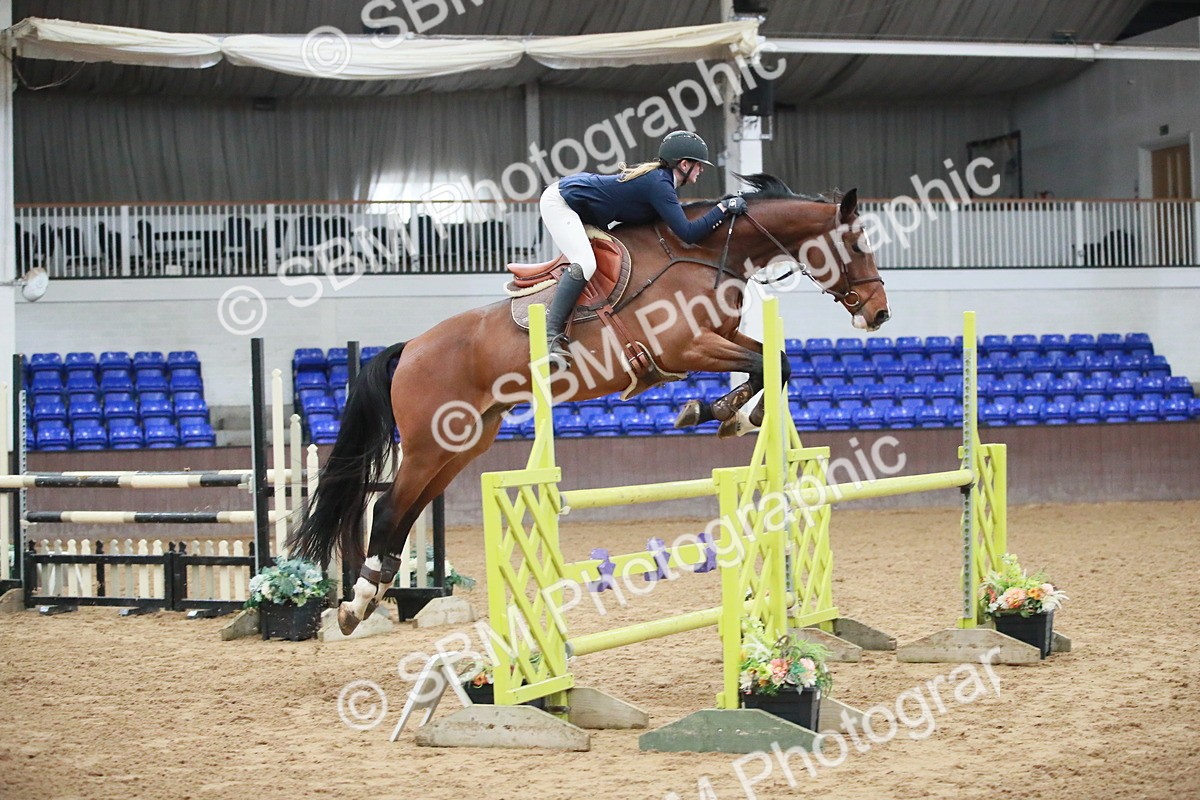 SBM_001014 - Class 4 - Senior Newcomers - 1.10m Open