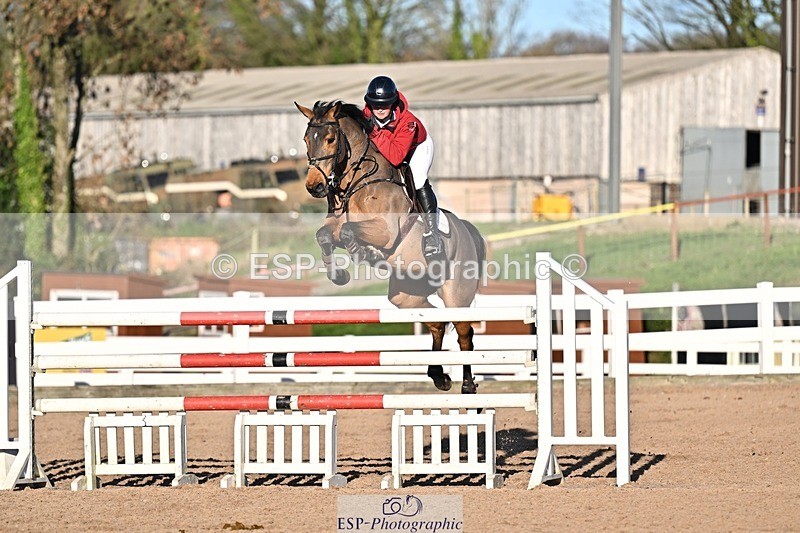 251119-142048-00536 - Cls 5 Foxhunter and 1.20m Open