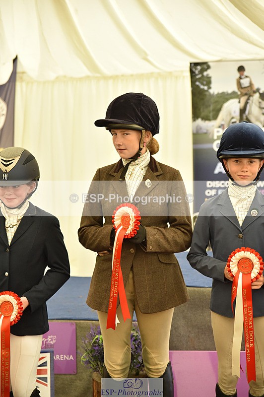 240824X-144950-30195 - D70 and 70cm SJ Presentations