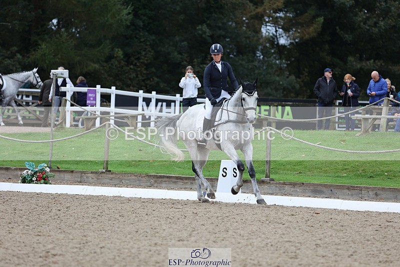 241024-104216-01640 - 143-Courtney.Romcke-KILBALLYBOY.SURPRISE