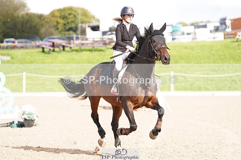 241004A-112528-00220 - Fri 02 Snr 1.05m Open