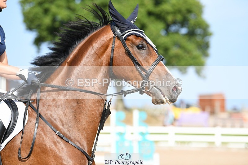 250725-171427-04129 - Cls 10 1.05m Amateur Quali
