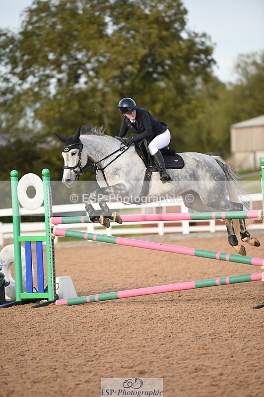 231015A-164206-09368 - Cls 27 1.10m Amateur Q 2nd R