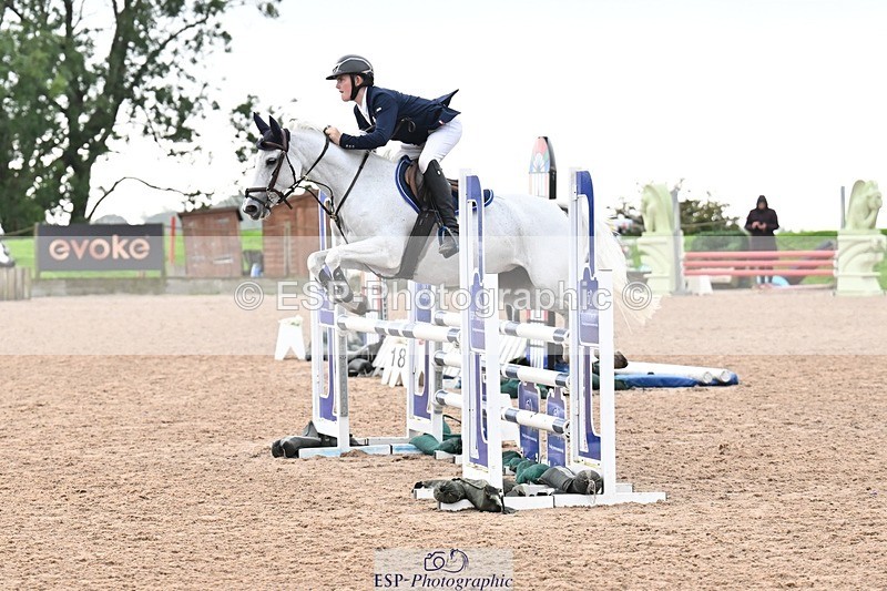 250920-162317-01886 - Cls 22 Pony Intro 90cm Derby