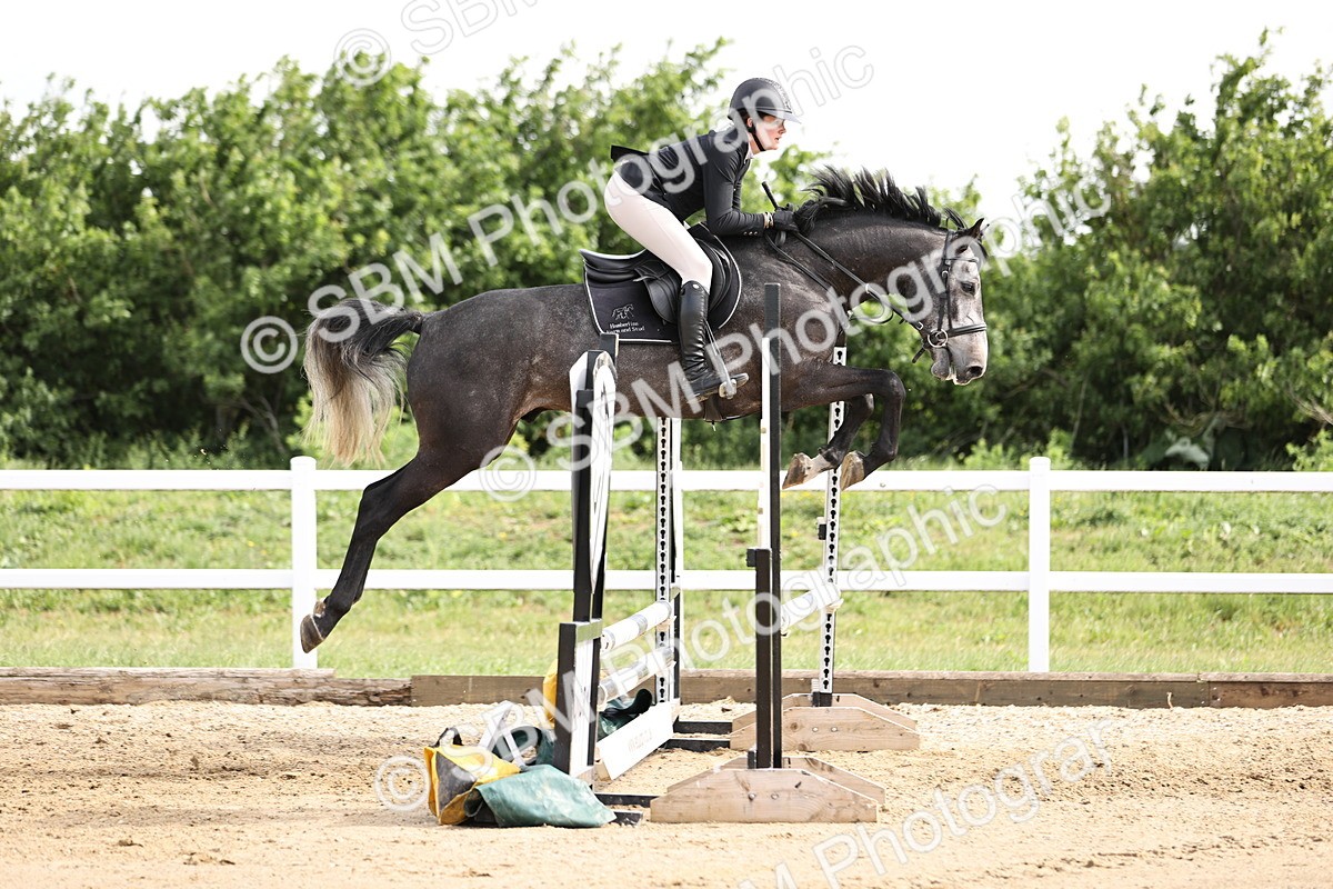 SBM_001837 - Class 8 - Clear Round