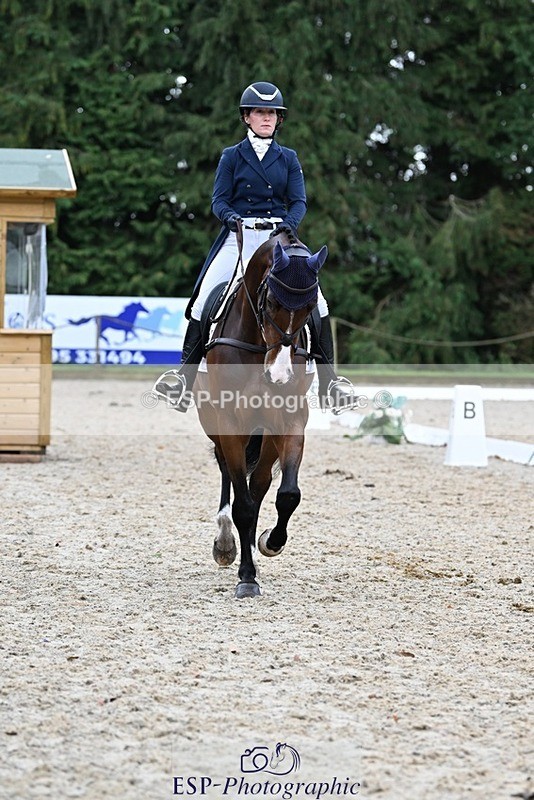 231019-122812-02773 - 045-HILDARE.REGARDE.MOI-Danielle.Mccormack-DR