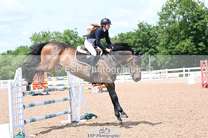 240619A-141015-00441 - Cls 4 Snr Newcomers and 1.10m Open