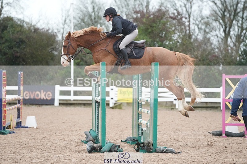 251109-120446-03723 - Cls 20 Newcomers and 1.10m Open