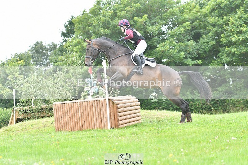 240803-110812-01530 - 056-Ellie_Batten-KING_KASHU